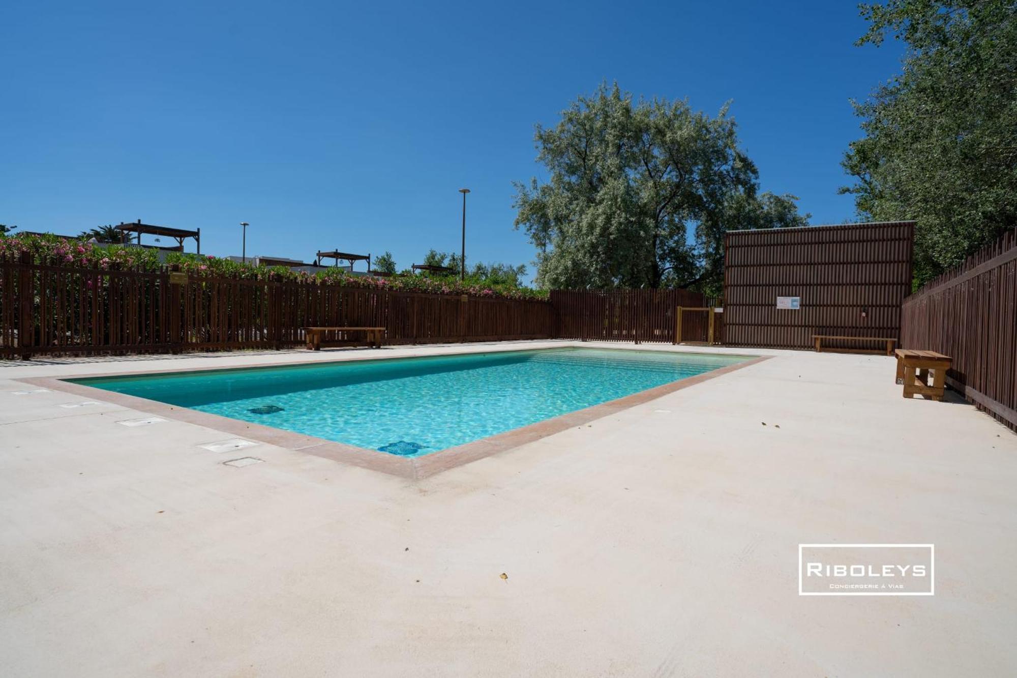 T4 Climatise Avec Piscine A 400M De La Mer Виас Екстериор снимка